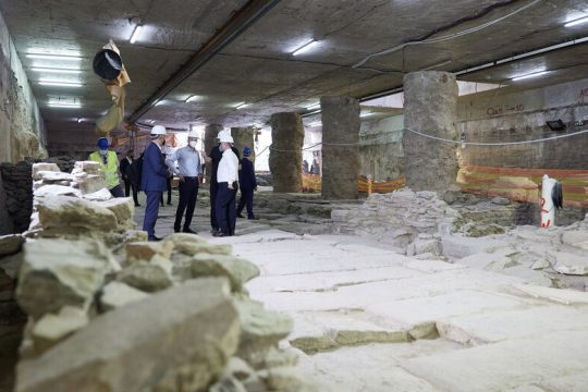Αναμέτρηση του δίκιου και της εμμονής στο σκάμμα του Μετρό