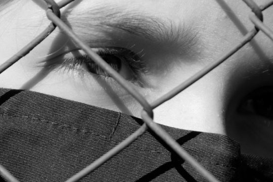 Ενα παιδί… χαμένο στην άβυσσο της γραφειοκρατίας