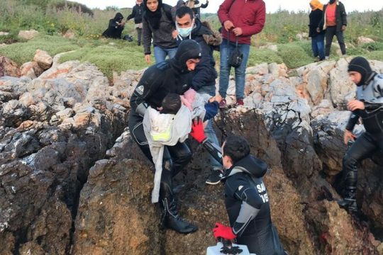 «Βάφτισαν» αυθαίρετα την Τουρκία ασφαλή χώρα