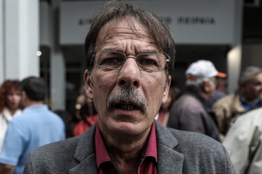 Νέα προειδοποίηση του Χρήστου Βρεττάκου για το αδιέξοδο με τα σκουπίδια