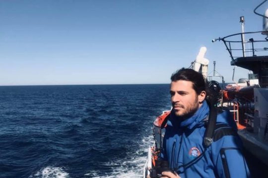 Μεσούσης της νύχτας