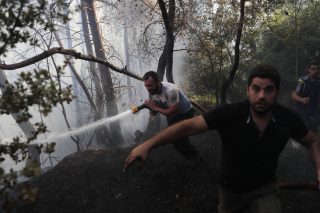 Ολα τα είχε ο Λίβανος… οι πυρκαγιές και ο Νατζίμπ Μικάτι τού έλειπαν!