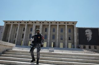 Πέντε χρόνια… αφορμής για αυταρχικό καθεστώς