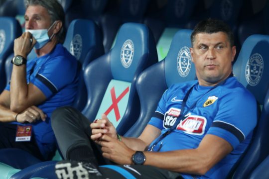 Αλλαγή ψυχολογίας με τέσσερις νέους