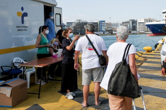 Το 50% των νέων κρουσμάτων αφορά πια η μετάλλαξη Δέλτα