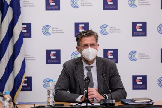 Οι αναποτελεσματικοί τιμωρούν τους ανεμβολίαστους
