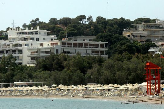 Δαβίδ εναντίον Γολιάθ για έκταση στη Βουλιαγμένη