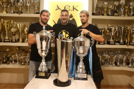 Ιστορικό «τρεμπλ» η ΑΕΚ!