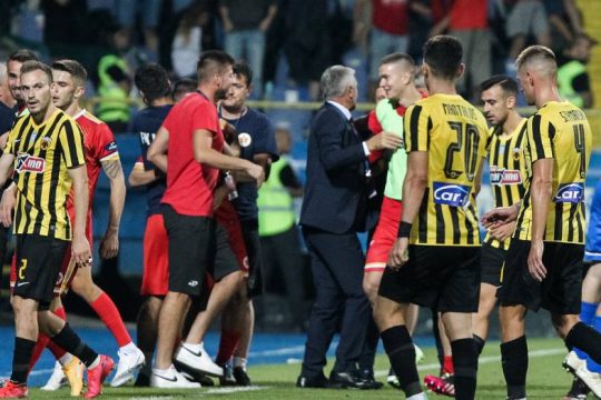 Στο χέρι της η πρόκριση