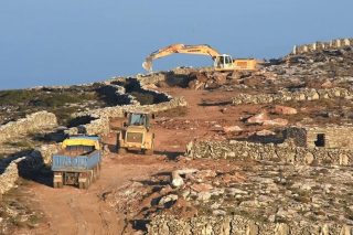 Νέο στοπ για τα έργα στο αιολικό στην Ανδρο