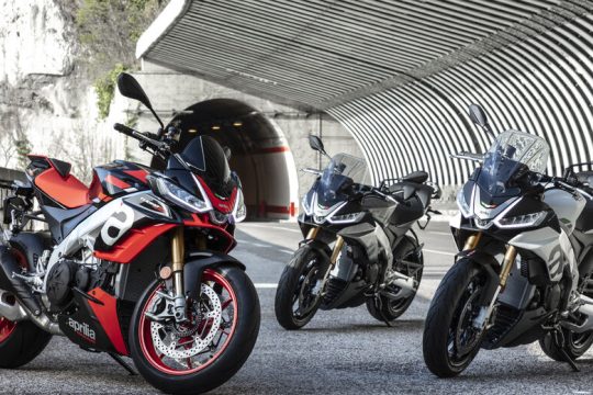 Η νέα Aprilia Tuono V4