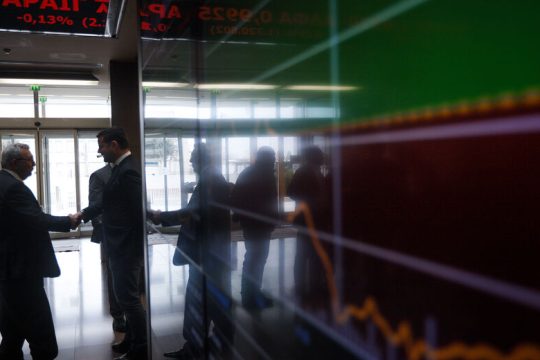 Ασυλία-σκάνδαλο για τις ιδιωτικές συντάξεις