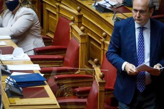 Ανοχή Βρυξελλών στο ασφαλιστικό