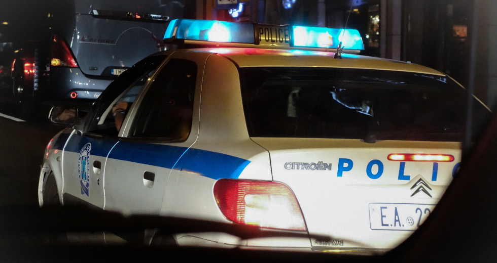 Ελεγχόμενη έκρηξη εμπρηστικού μηχανισμού στα Καλύβια