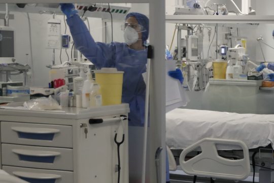 Κρήτη: Αυξήθηκαν και οι νοσηλείες μετά τα κρούσματα