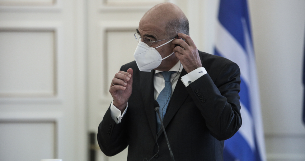 Συνεχίζει τις προκλήσεις ο Ερντογάν, διπλωματικό μπαράζ Δένδια