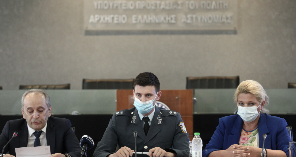 Θησαύριζαν σε βάρος του ΕΟΠΥΥ