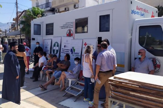 Κρήτη: Ξεκίνησαν οι εμβολιασμοί σε απομακρυσμένες και δυσπρόσιτες περιοχές