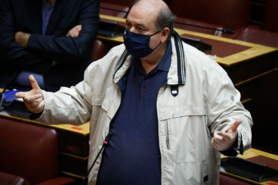 Φίλης: H ανακοίνωση των EBE στα ΑΕΙ επιβεβαιώνει την καταστροφή
