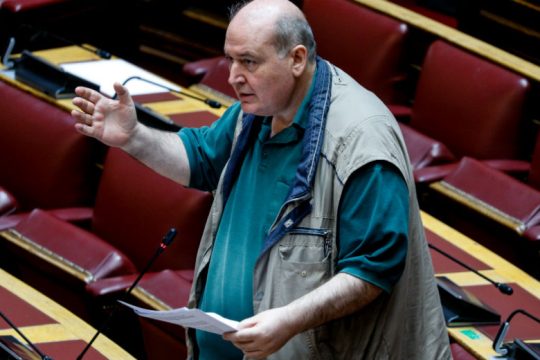 Με τροπολογία ζητά ο ΣΥΡΙΖΑ την κατάργηση της ΕΒΕ