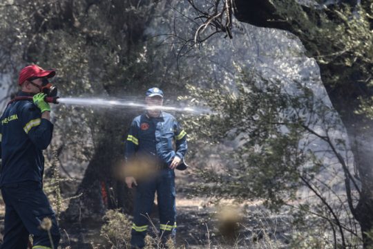 Καλύτερη η εικόνα στα πύρινα μέτωπα της χώρας