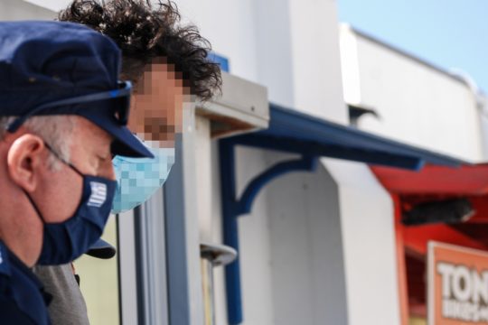 Στον Κορυδαλλό ο καθ’ ομολογίαν γυναικοκτόνος της Φολεγάνδρου