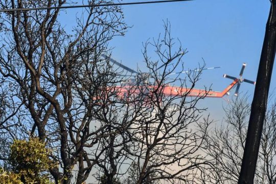 Οριοθετήθηκε η φωτιά στον Προφήτη Ηλία της Πάτρας