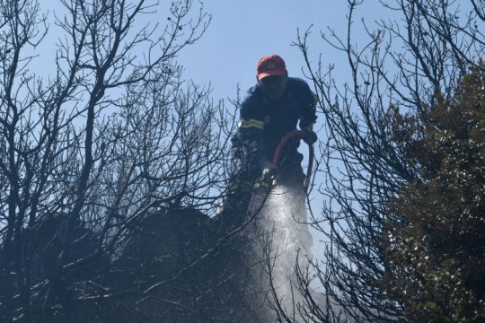 Οριοθετήθηκε η φωτιά στη Ζήρεια Αχαΐας, νέο μέτωπο στο Κιλκίς