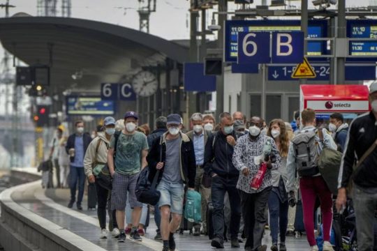 «Εντός Ιουλίου, το 70-80% των κρουσμάτων στη Γερμανία θα είναι της Δέλτα»
