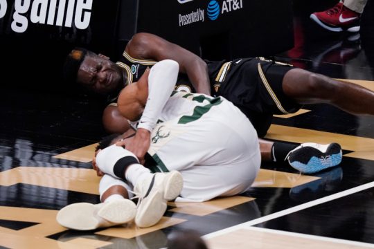 Οριστικά εκτός Game 5 ο Γιάννης Αντετοκούνμπο