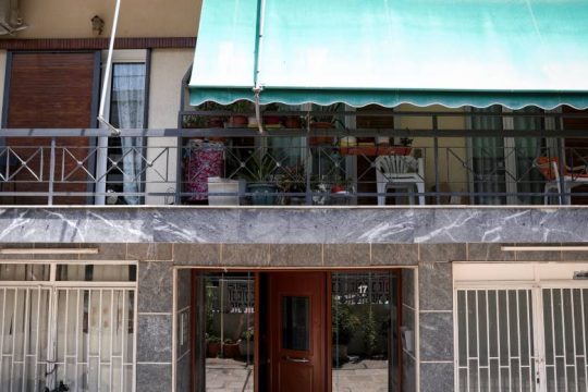 Γυναικοκτονία στη Δάφνη: γειτόνισσα είχε καλέσει πρόσφατα την αστυνομία
