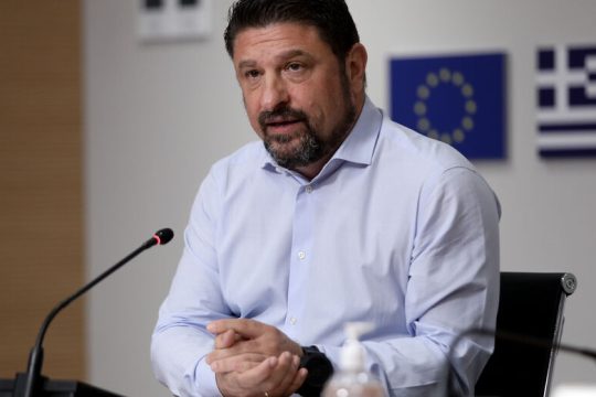 Ωμές απειλές αντί για εξηγήσεις από Χαρδαλιά