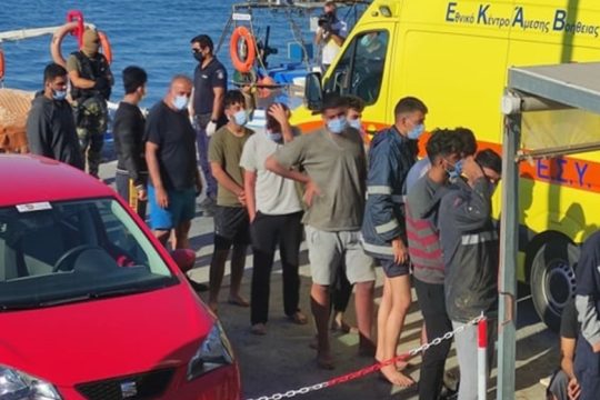 Κρήτη: 36 πρόσφυγες διασώθηκαν, 9 οι αγνοούμενοι