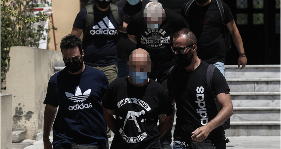 Διώξεις για 14 αδικήματα στον αστυνομικό και τον πατέρα της 19χρονης