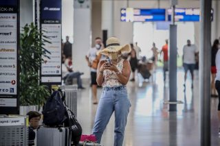Προαναγγέλλουν «μίνι λοκντάουν» και στην Ιο