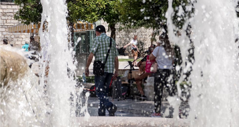 Επιμένει η ζέστη