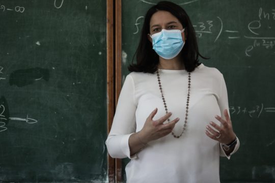 Νύχτα κατατέθηκε το νομοσχέδιο για την αξιολόγηση των εκπαιδευτικών