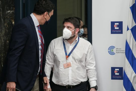 «Σφυρίζει αδιάφορα» για το θέμα Χαρδαλιά ο Κικίλιας