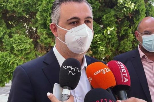 Αυξημένος ο αριθμός νοσηλειών στην Κρήτη από ανεμβολίαστους πολίτες