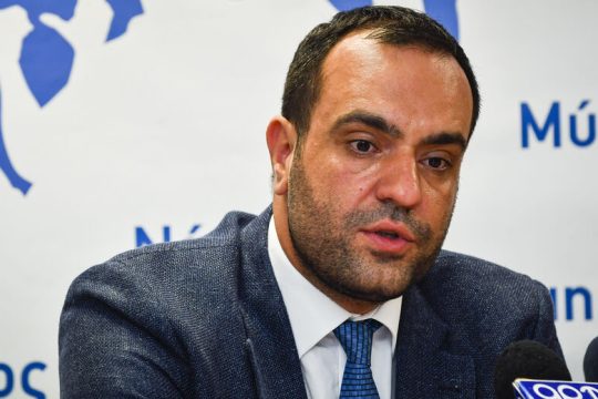 Ερωτήματα και θυμός για το τοπικό λοκντάουν στη Μύκονο