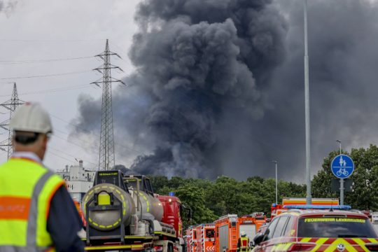Δύο νεκροί, πέντε αγνοούμενοι και πολλοί τραυματίες στο Λεβερκούζεν