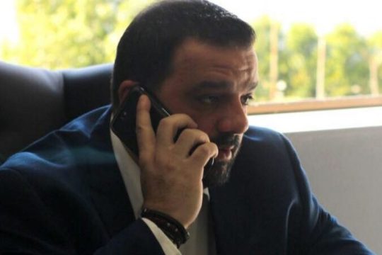 Με δωροκάρτες και τιμωρίες δεν χτίζεται το τείχος ανοσίας!