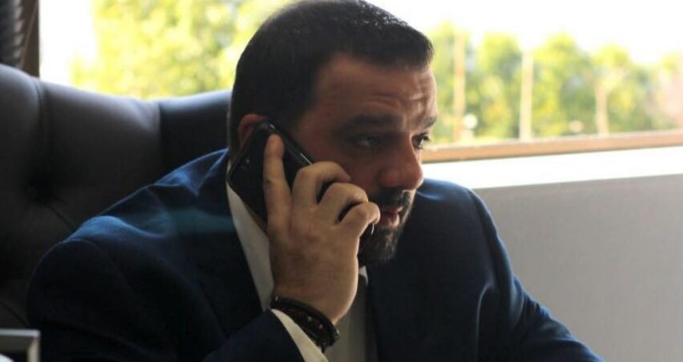 Με δωροκάρτες και τιμωρίες δεν χτίζεται το τείχος ανοσίας!