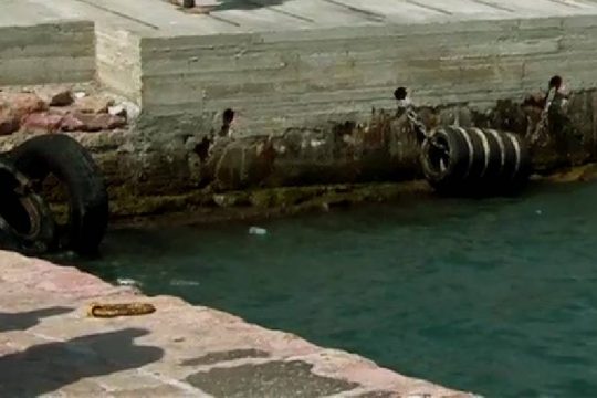 Έσωσε 19χρονη από πνιγμό στο λιμάνι της Χίου 