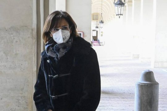 Σάλος στην Ιταλία μετά τα βίντεο όπου σωφρονιστικοί ξυλοκοπούσαν κρατούμενους