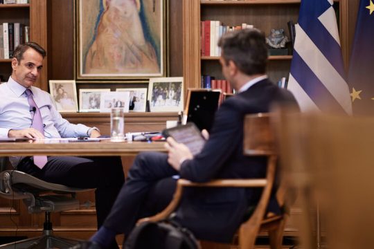 Δύο απίστευτα ψέματα