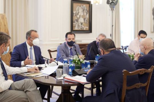 Στο επίκεντρο σύσκεψης στο Μαξίμου η ΕΑΒ