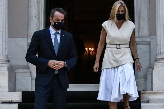 Ζητούνται απαντήσεις για το πόθεν έσχες