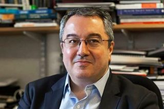 «Αναγκαίος, αλλά όχι τώρα υποχρεωτικός ο εμβολιασμός»