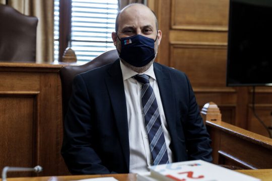 Πολλές ασάφειες, πολλά ερωτήματα